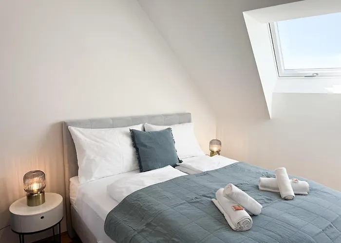 Modern & Spacious 2br With Balcony
